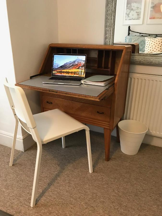 Amazing Apartment, Private Garden, Off Street Parking Brighton Kültér fotó